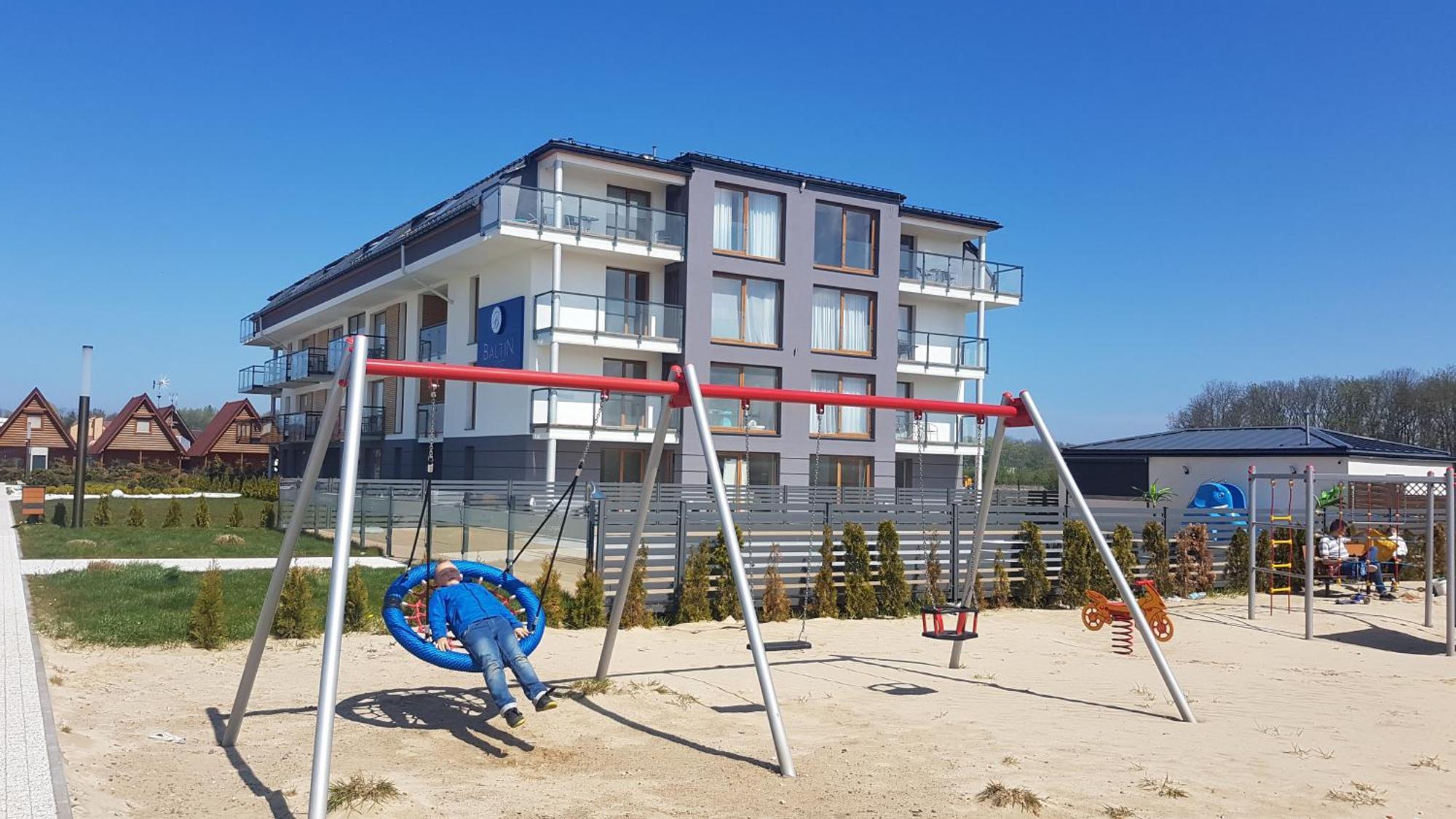 Apartamenty Przystanek Plaza Sarbinowo Exteriör bild